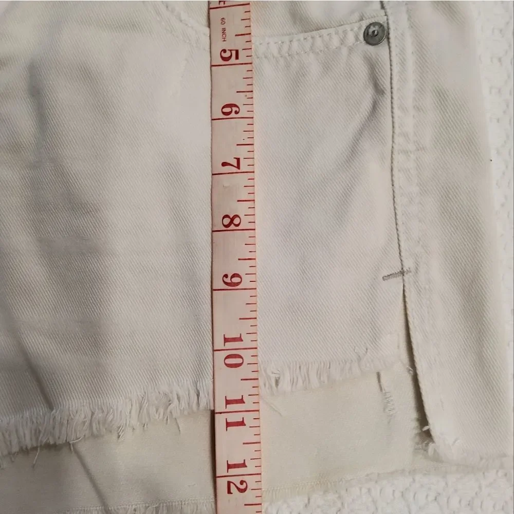 Free People Women's Distressed Cutoff Shorts Size 27